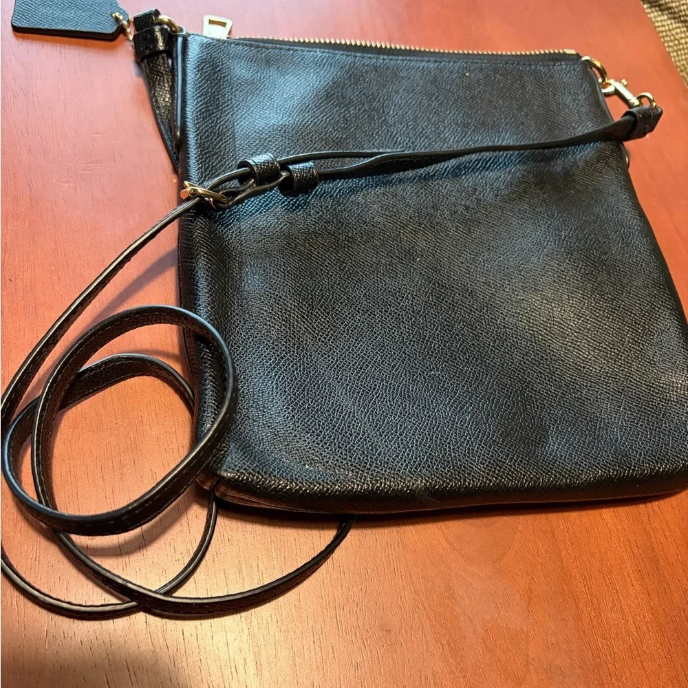 Coach Authentic Black Crossbody Bag with Gold Accents - Picture 4 of 6